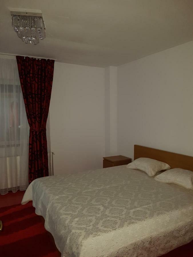 Casa Piri Hotel Anina Buitenkant foto