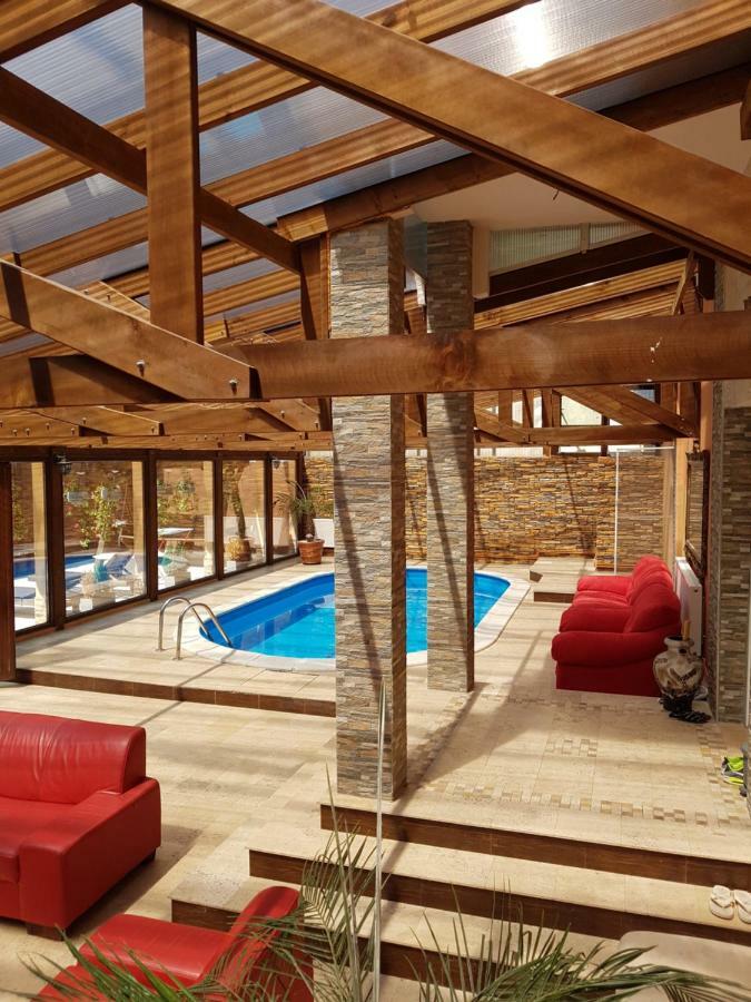 Casa Piri Hotel Anina Buitenkant foto